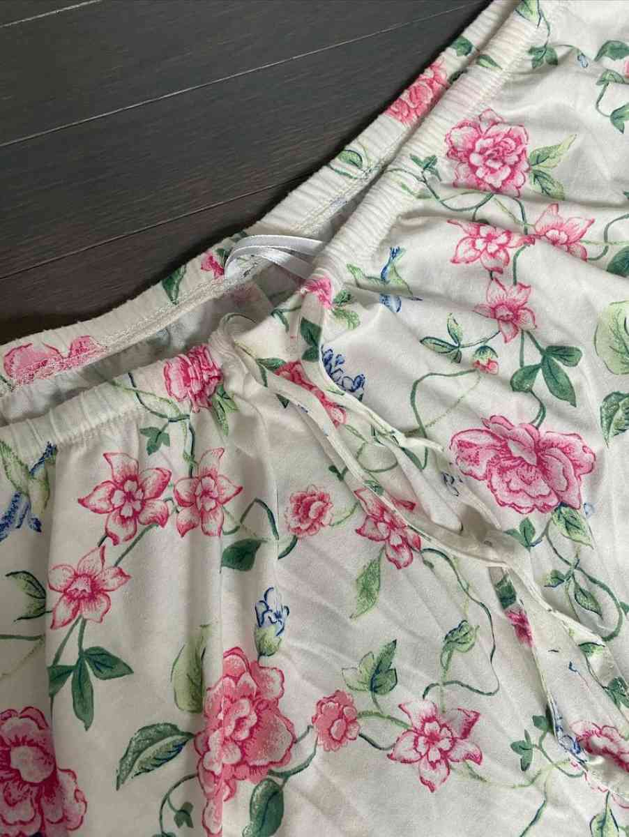 Carole Hochman full Sleeve Top and Wide Leg Crop Pant Sleep - Aberdeen, Washington - FleaMarketBay