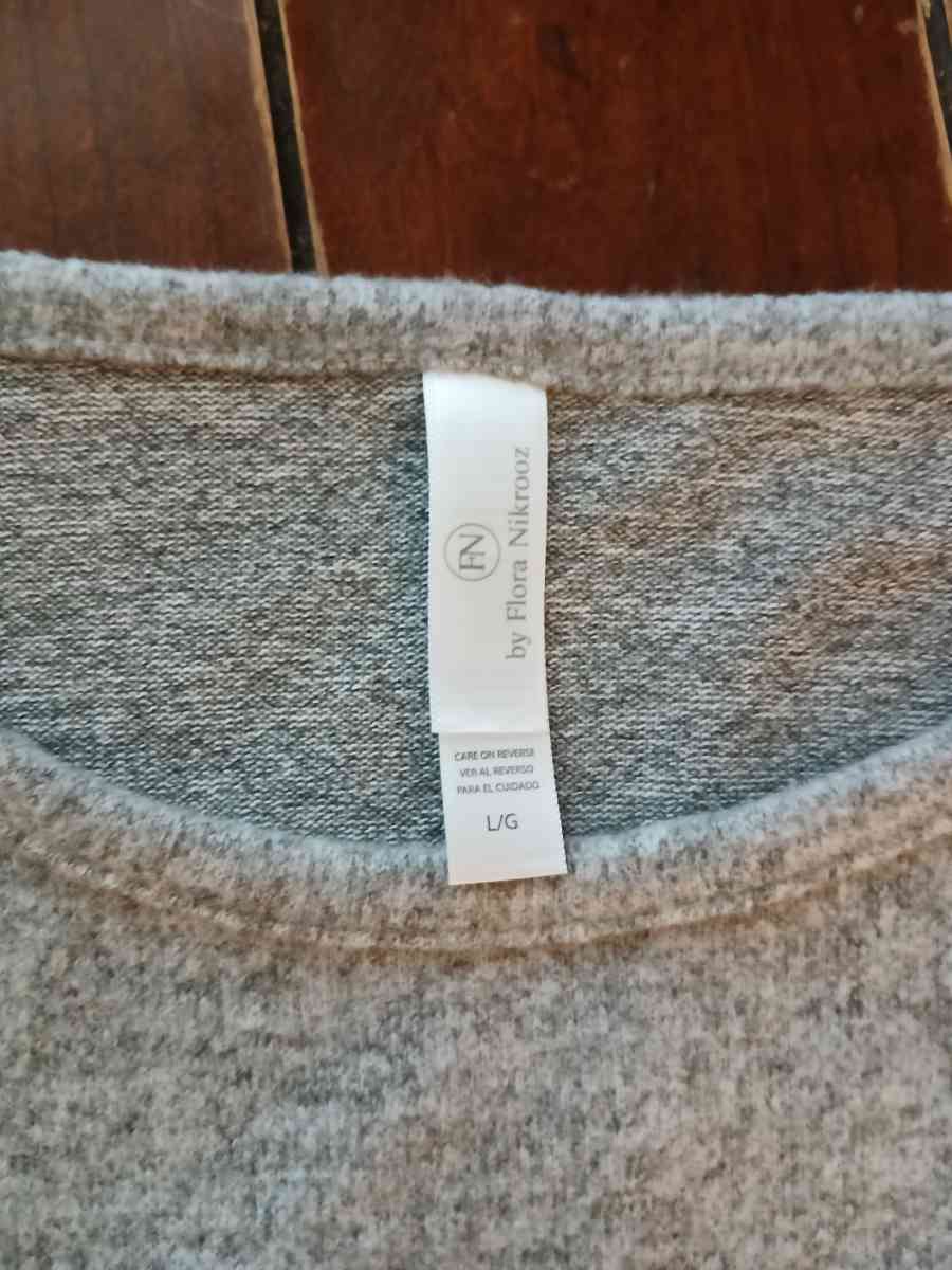 Flora Nikrooz Women 2 Piece Gray Pajama SZ Size L