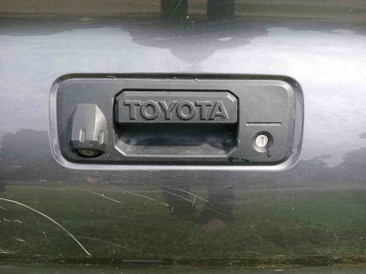 Toyota Tacoma   Tailgate