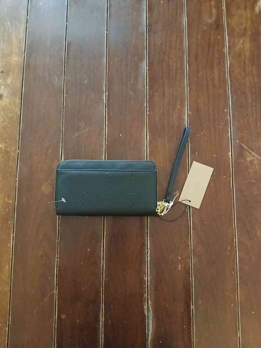 Steve Madden BBENNI Black Zip Around Wallet