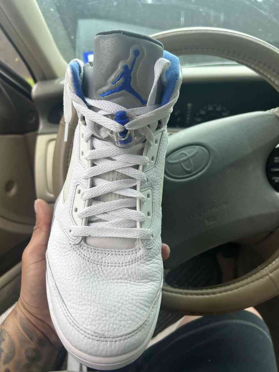 Jordan retros - Austin, Texas - FleaMarketBay