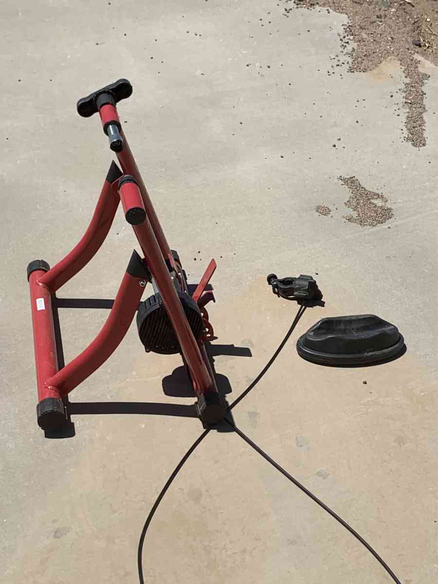 Rad Max Gonzo bike trainer - Phelan, California - FleaMarketBay