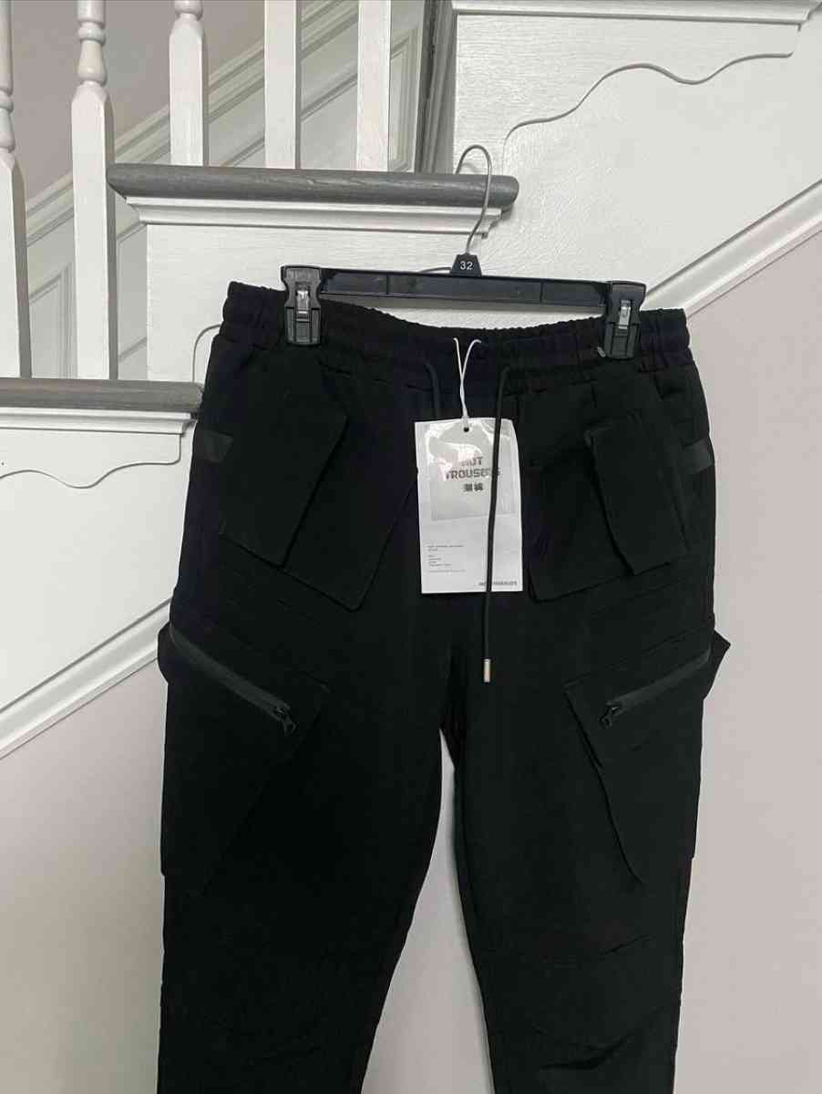 Multiple Pocket Accent Jogger Pants - Aberdeen, Washington - FleaMarketBay
