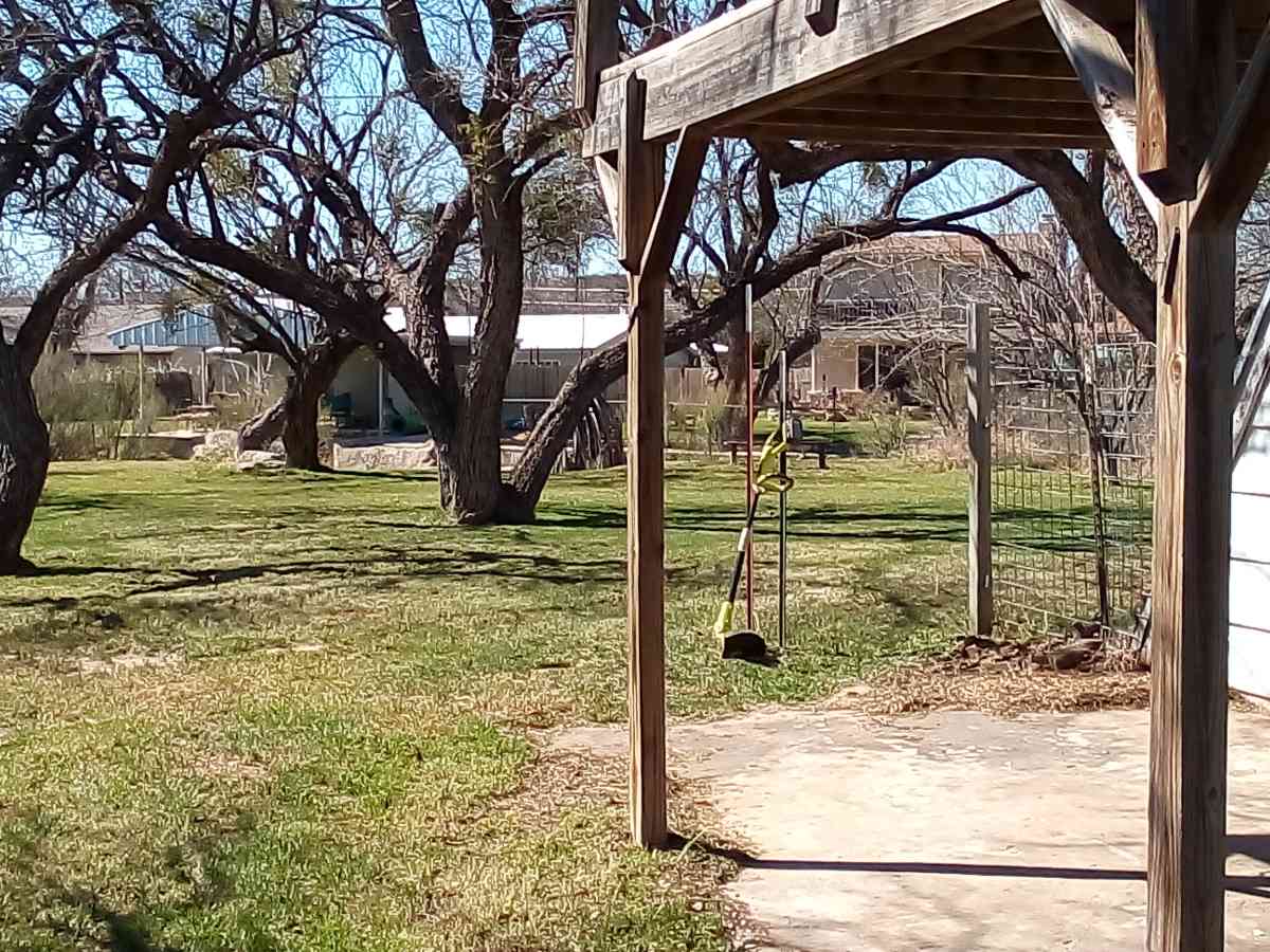 Three Bedroom Loft for rent - San Angelo, Texas - FleaMarketBay