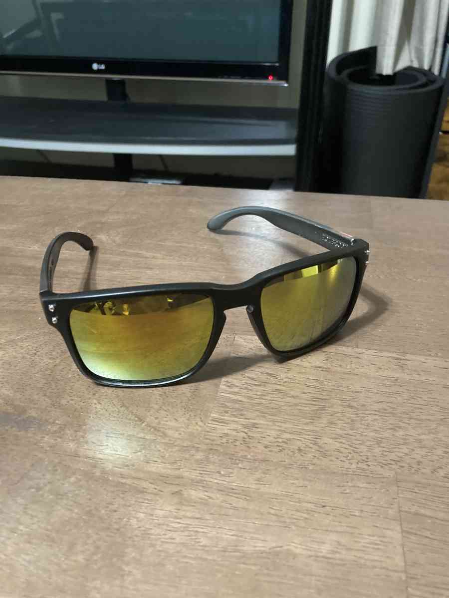 Oakley Sunglasses - Panama City, Florida - FleaMarketBay
