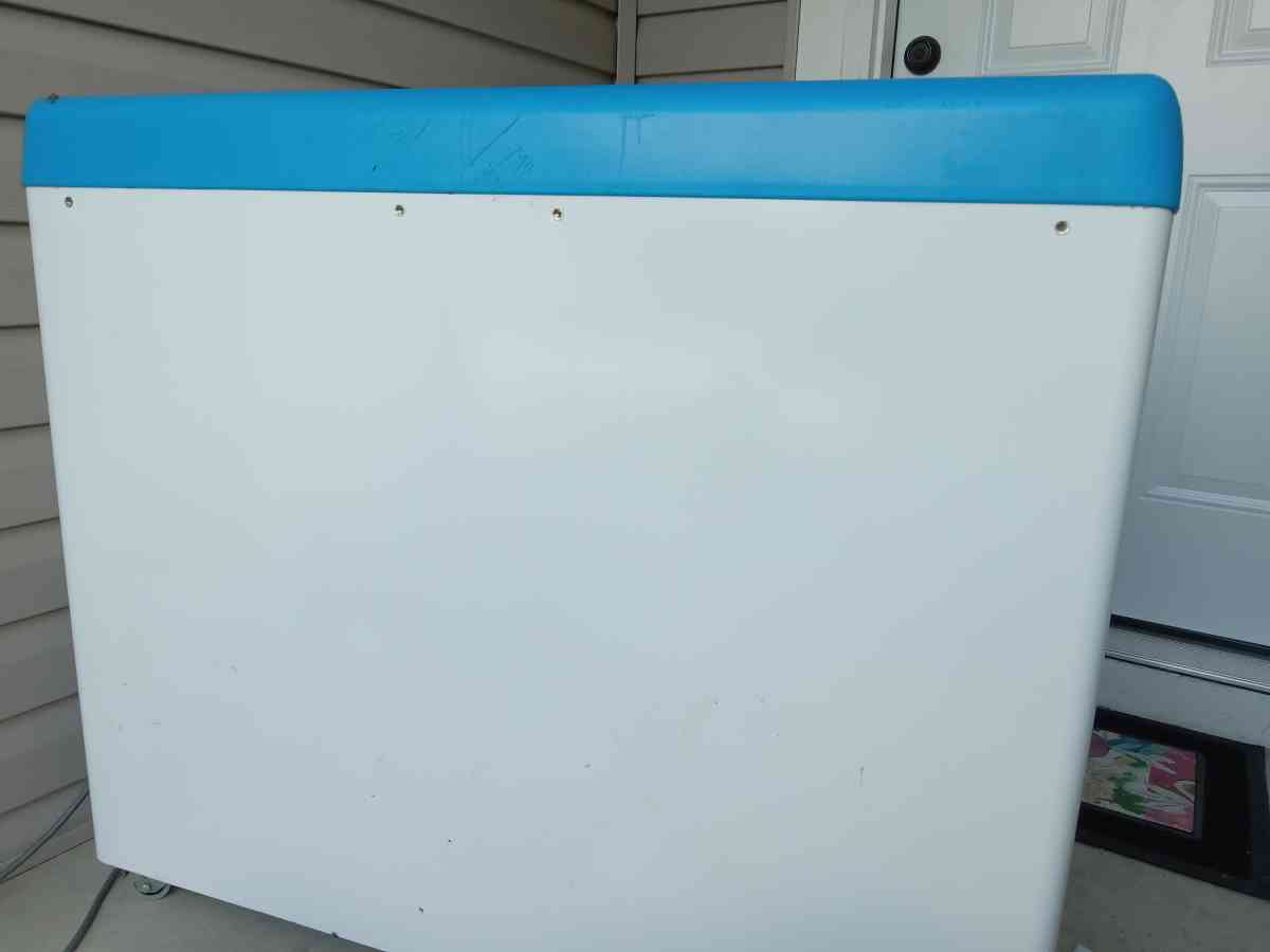 RIO S 100 4 Basket COMMERCIAL FREEZER - Macon, Georgia - FleaMarketBay
