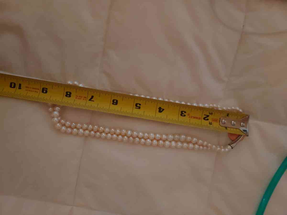 vintage double strand pearls - Albuquerque, New Mexico - FleaMarketBay