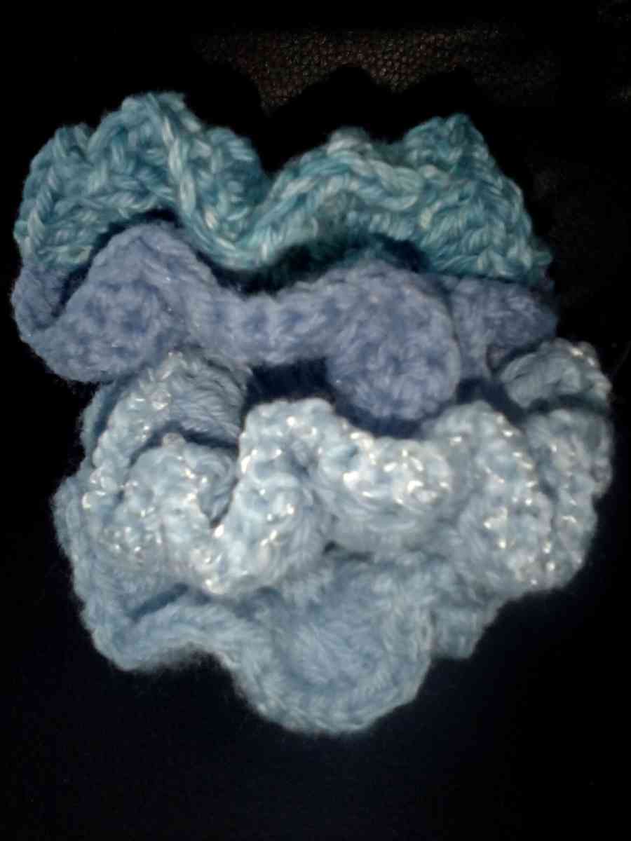 violets are blue scrunchie pack