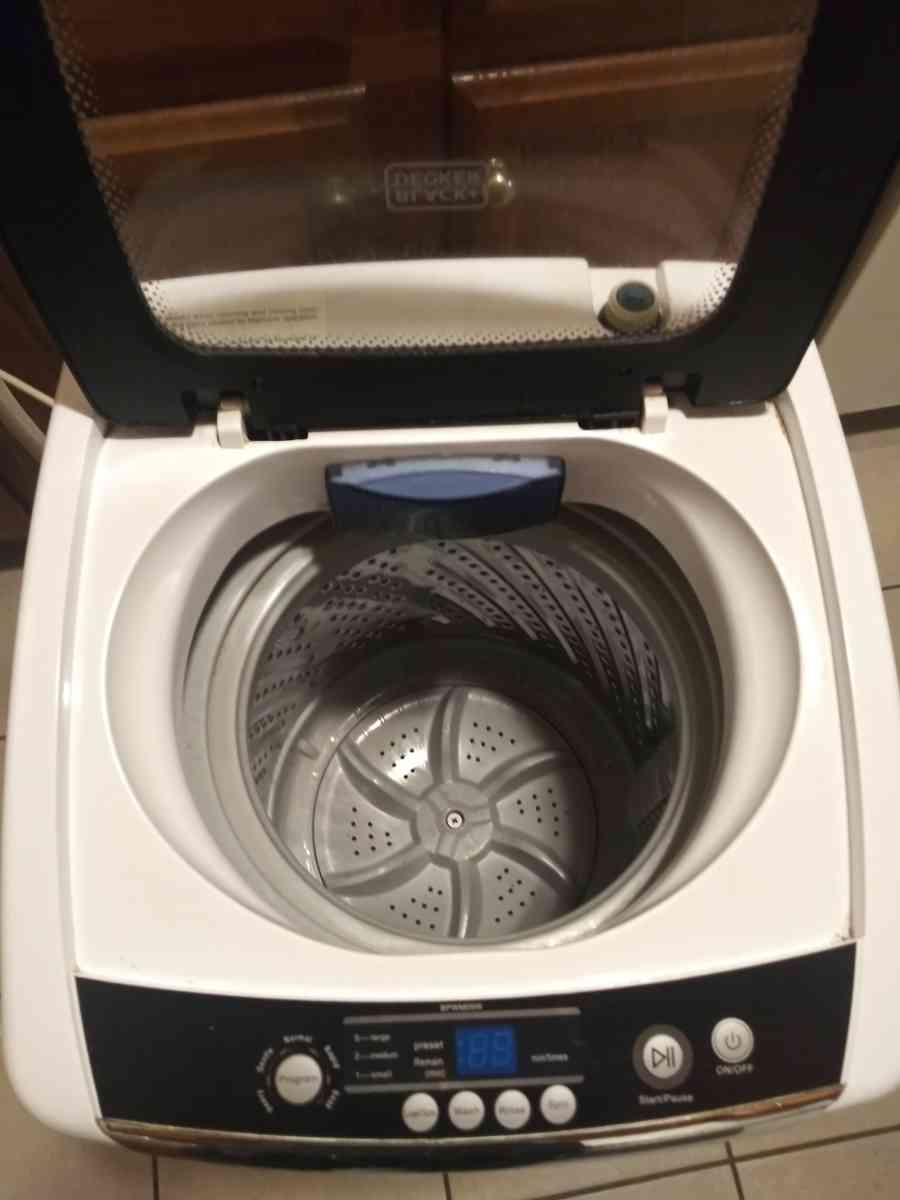 black and Decker portable washer and cart