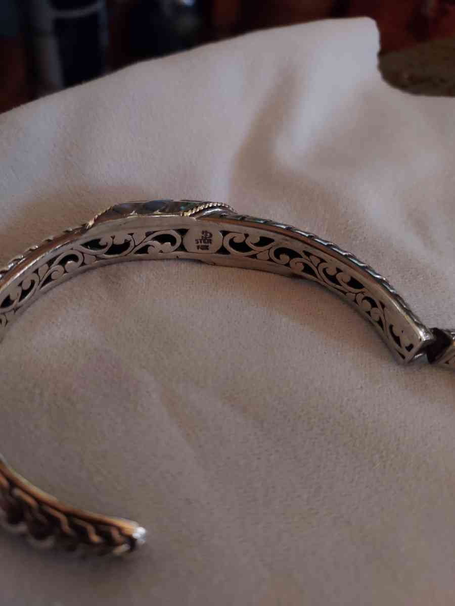 Puka shell inlay hinged cuff of 925 silver solid piece - Albuquerque, New Mexico - FleaMarketBay