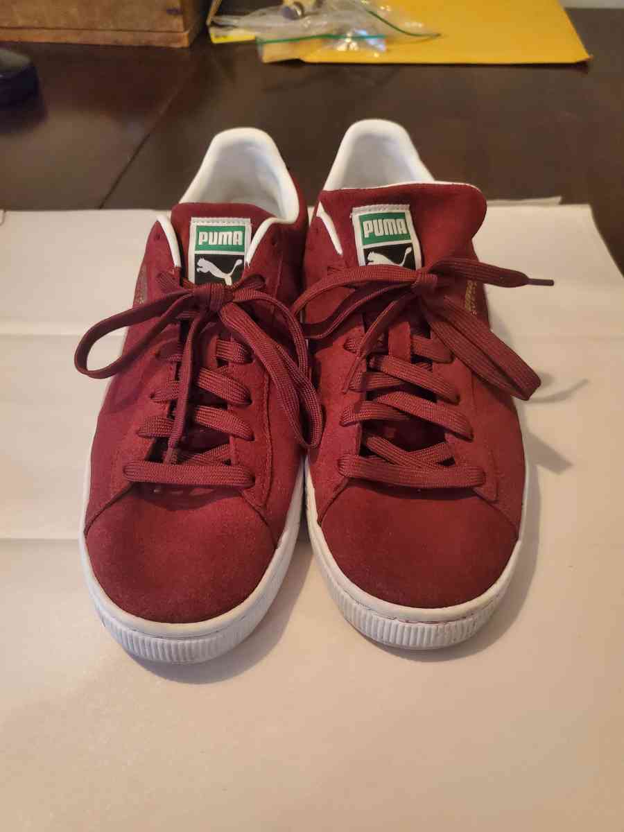 Burgandy Suede Puma vintage - Allen, Kentucky - FleaMarketBay