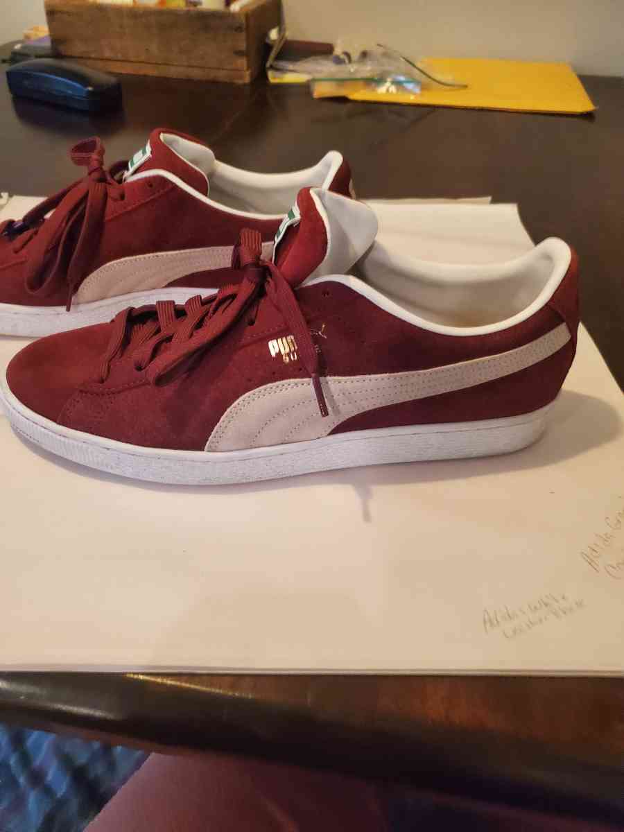Burgandy Suede Puma vintage - Allen, Kentucky - FleaMarketBay