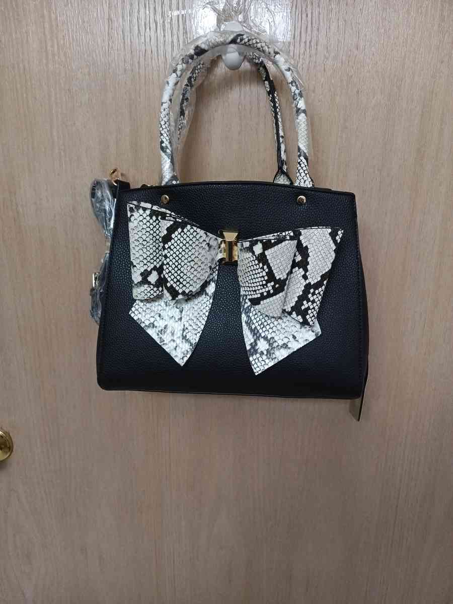 Like Dreams NWT unique purse