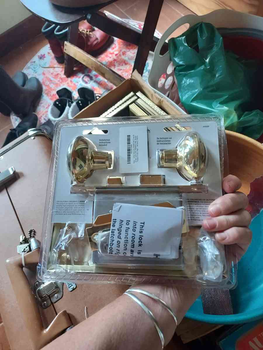 skeleton key lock knobs plate - Albuquerque, New Mexico - FleaMarketBay