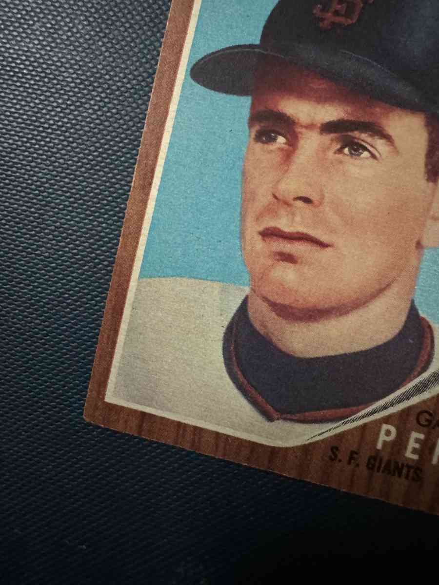 Gaylord Perry Baseball Card Topps 199
