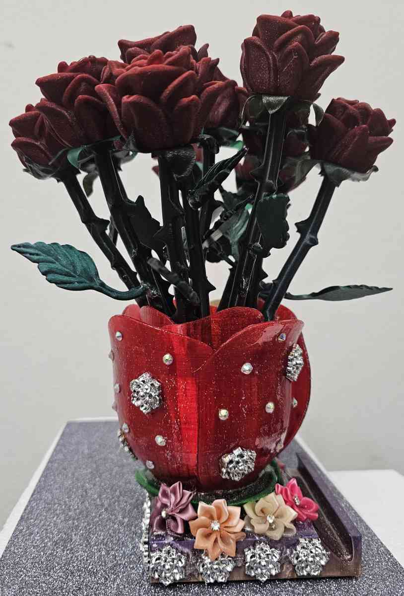 3D printed handmade holder with 3D printed bear - Las Vegas, Nevada - FleaMarketBay