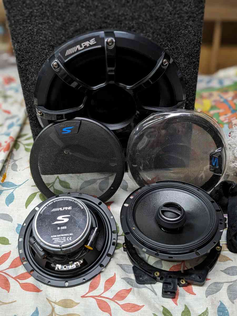 complete Alpine stero system with sub amp and install kit