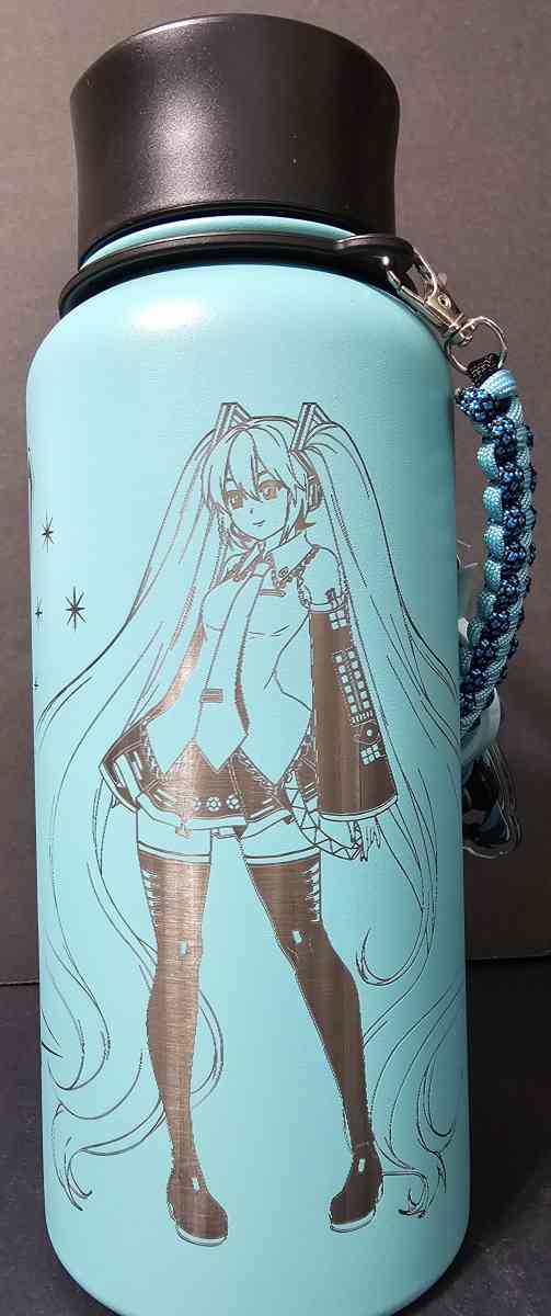 32oz new Laser Engraved Insulated Water Bottle Hatsune Miku