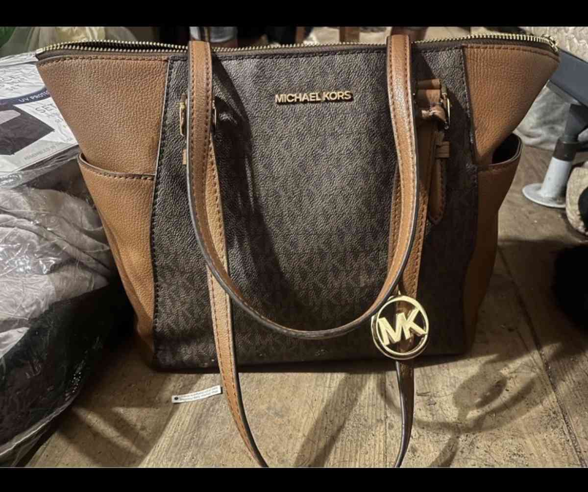 Michael Kors Large Tote Bag and Wallet