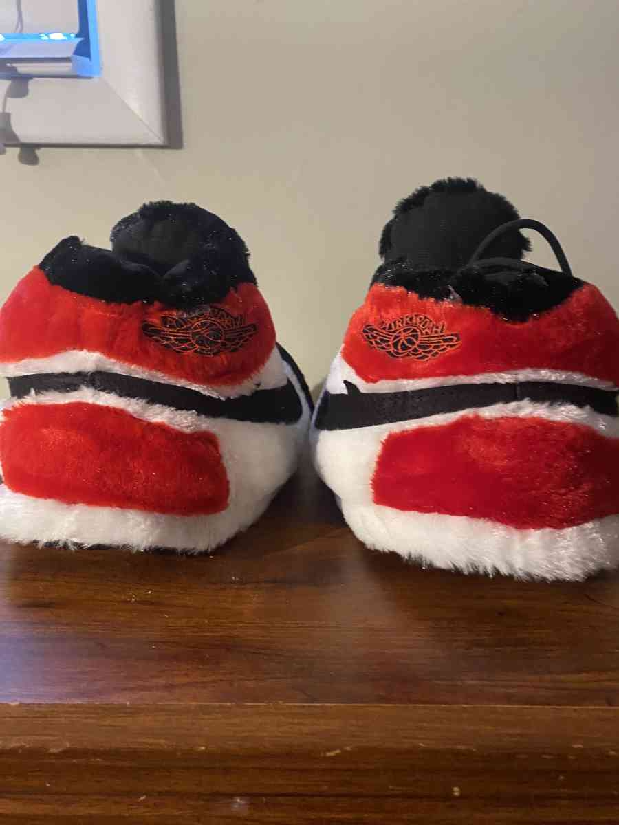 Jordan one slippers