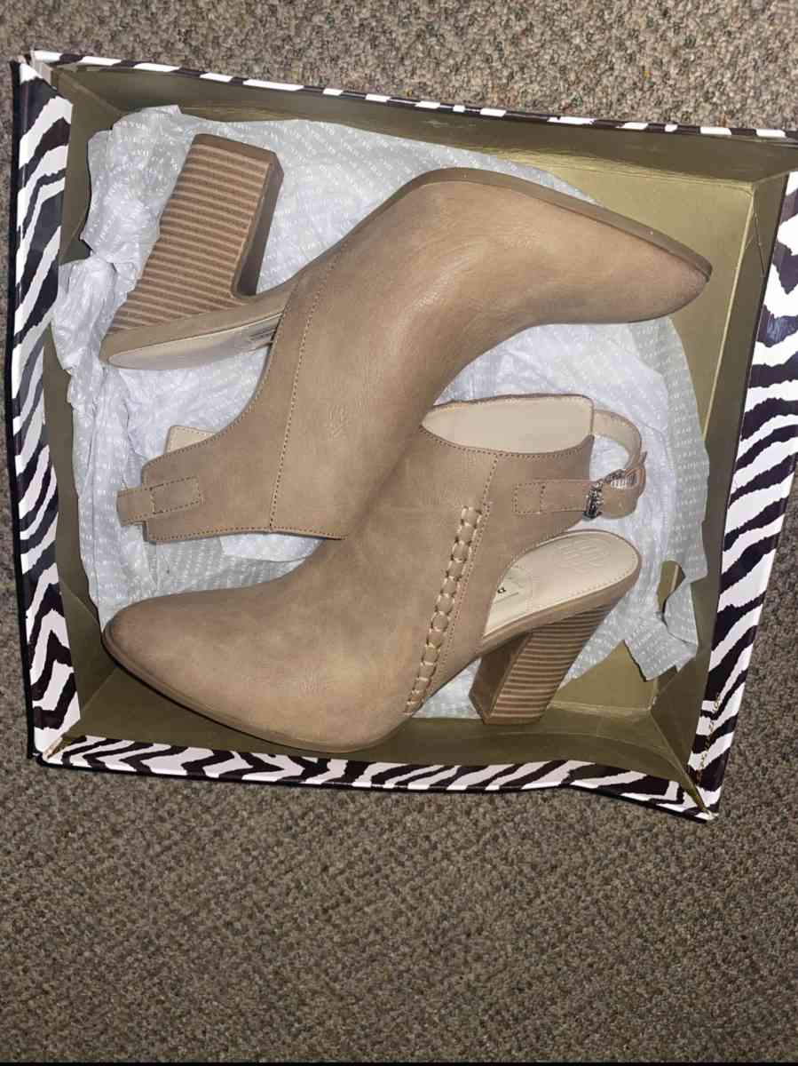 Womens Heels size 9