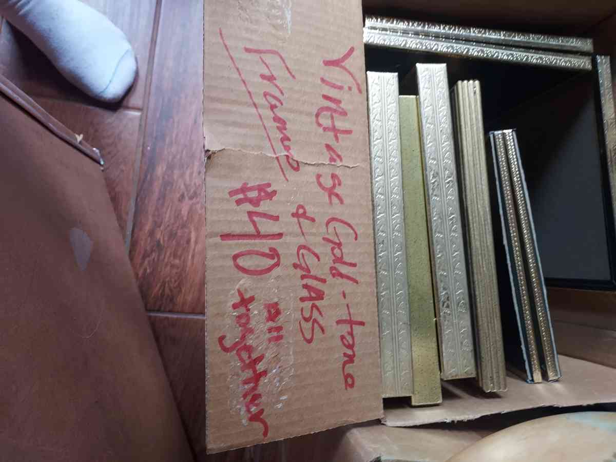 frames box of vibtage frames w glass intact ALL GOLD TONE - Albuquerque, New Mexico - FleaMarketBay