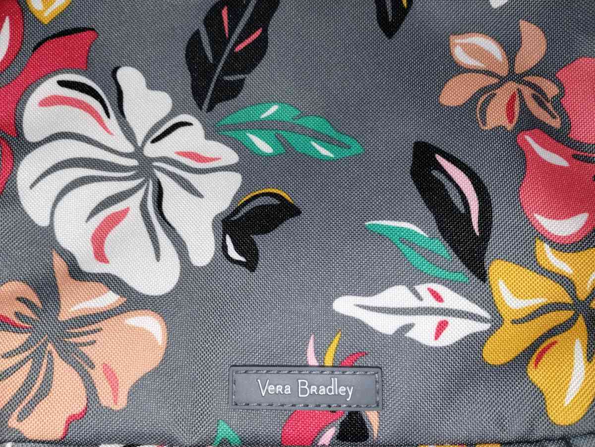 Vera Bradley baby wipes carrying case - Platte City, Missouri - FleaMarketBay