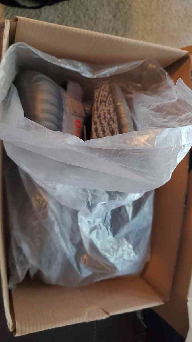 Kids Yeezys  JOLIET PICKUP - Joliet, Illinois - FleaMarketBay