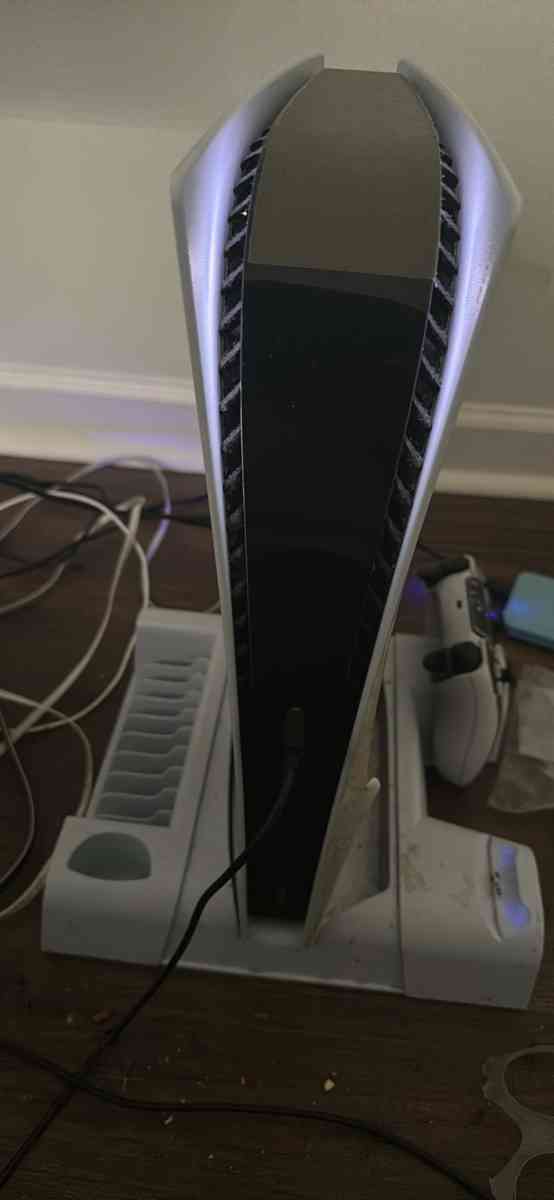 PS5 console - Greenville, South Carolina - FleaMarketBay