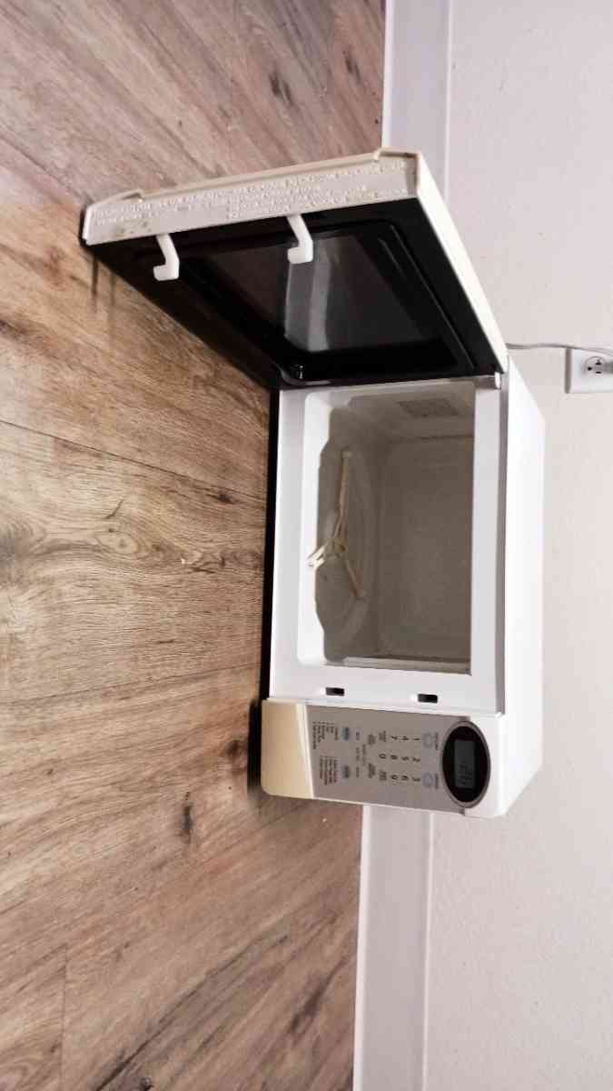 microwave Oven