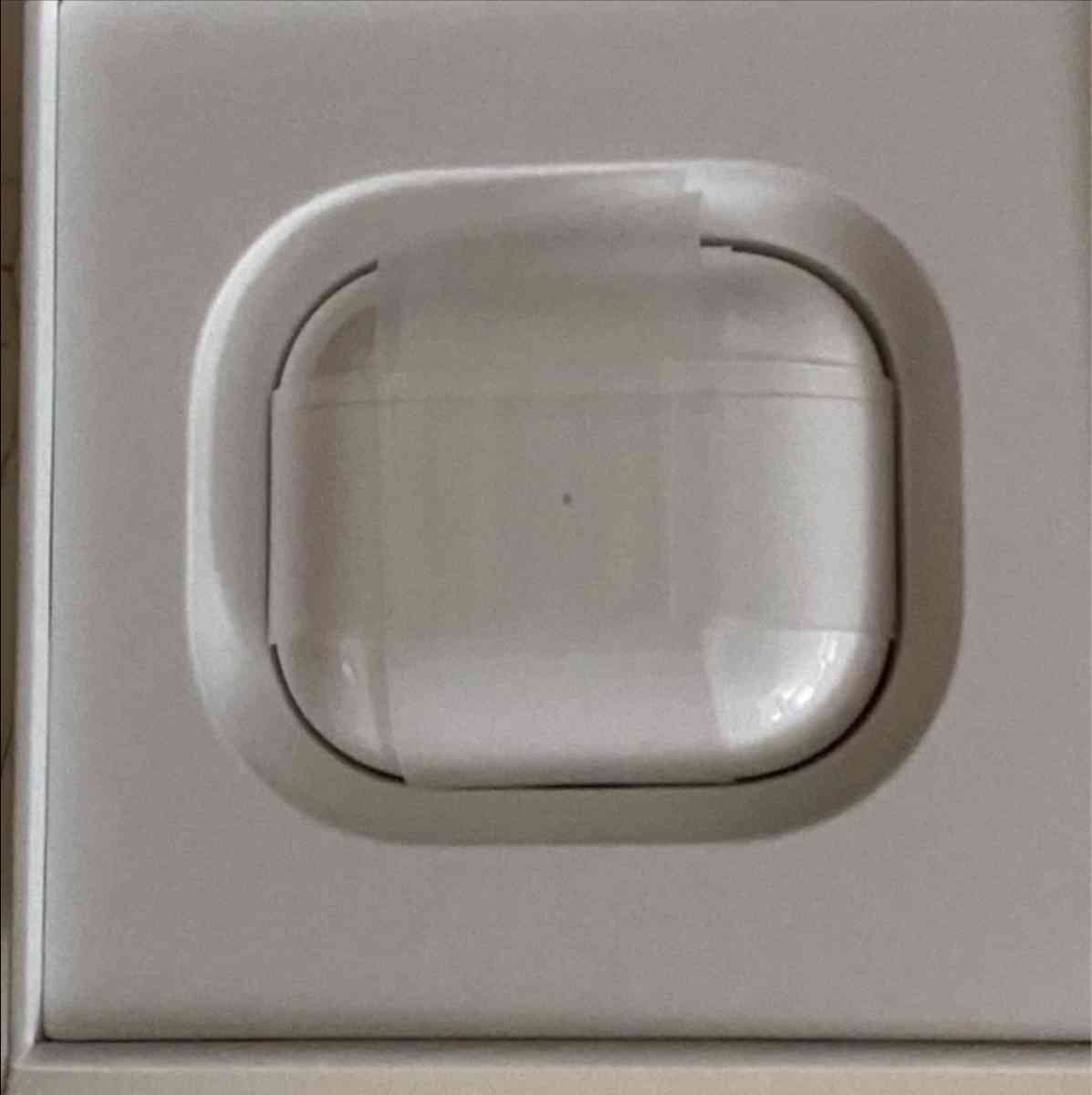 Apple Air Pods 3rd Generation - Middle Village, New York - FleaMarketBay