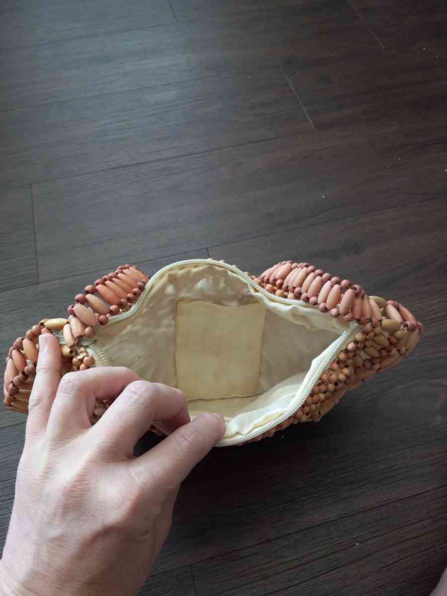 Shell hobo purse