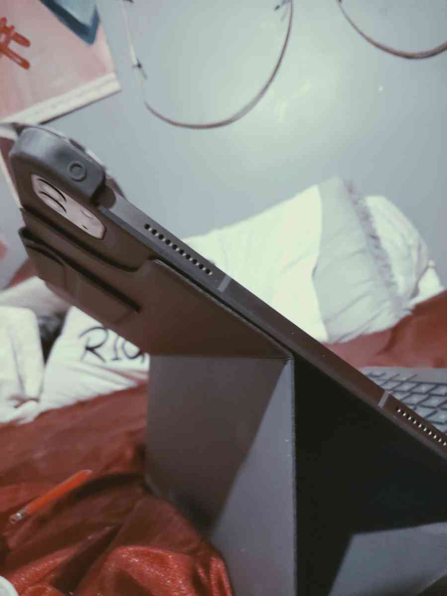 APPLE IPAD PRO - Clearwater, Florida - FleaMarketBay