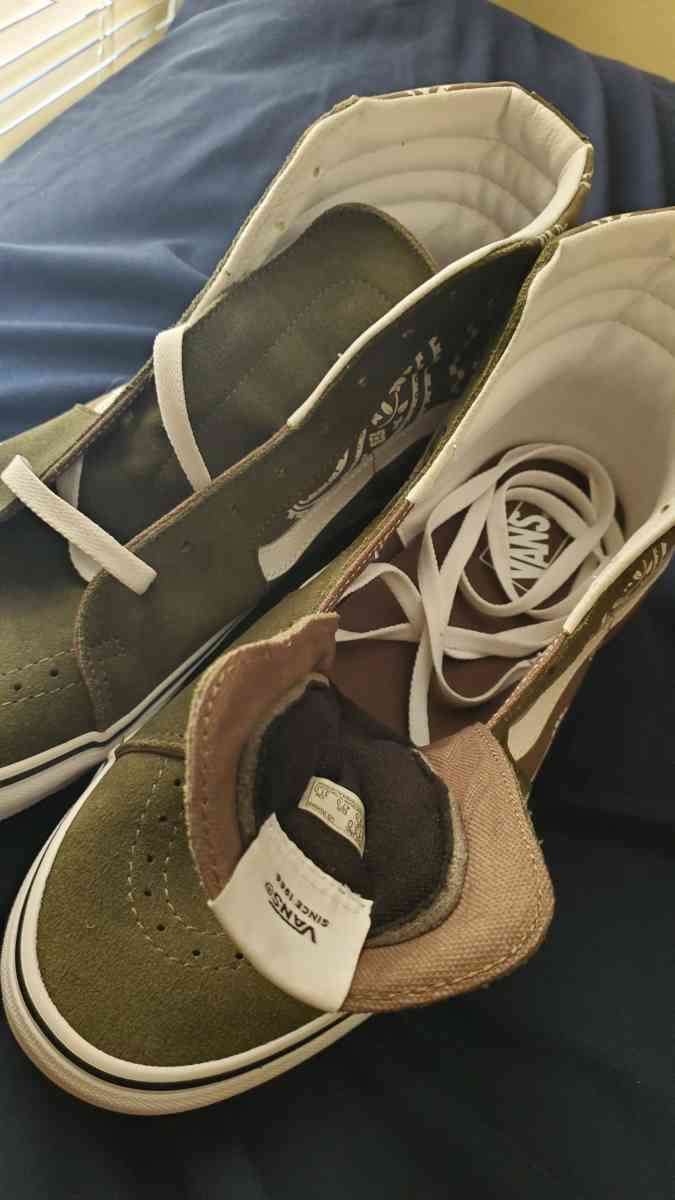 Mens VANS size 13 - Joliet, Illinois - FleaMarketBay