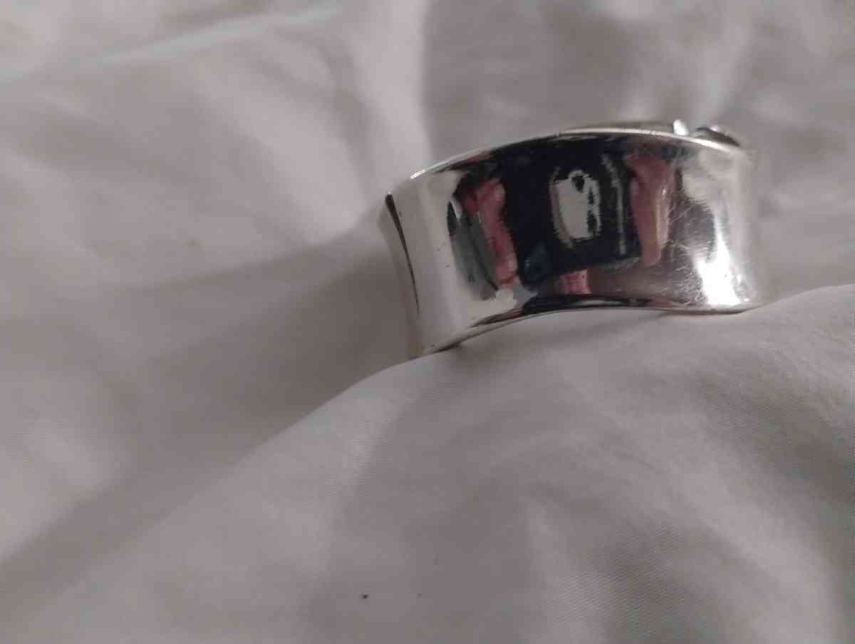 silver cuff bracelet - Platte City, Missouri - FleaMarketBay