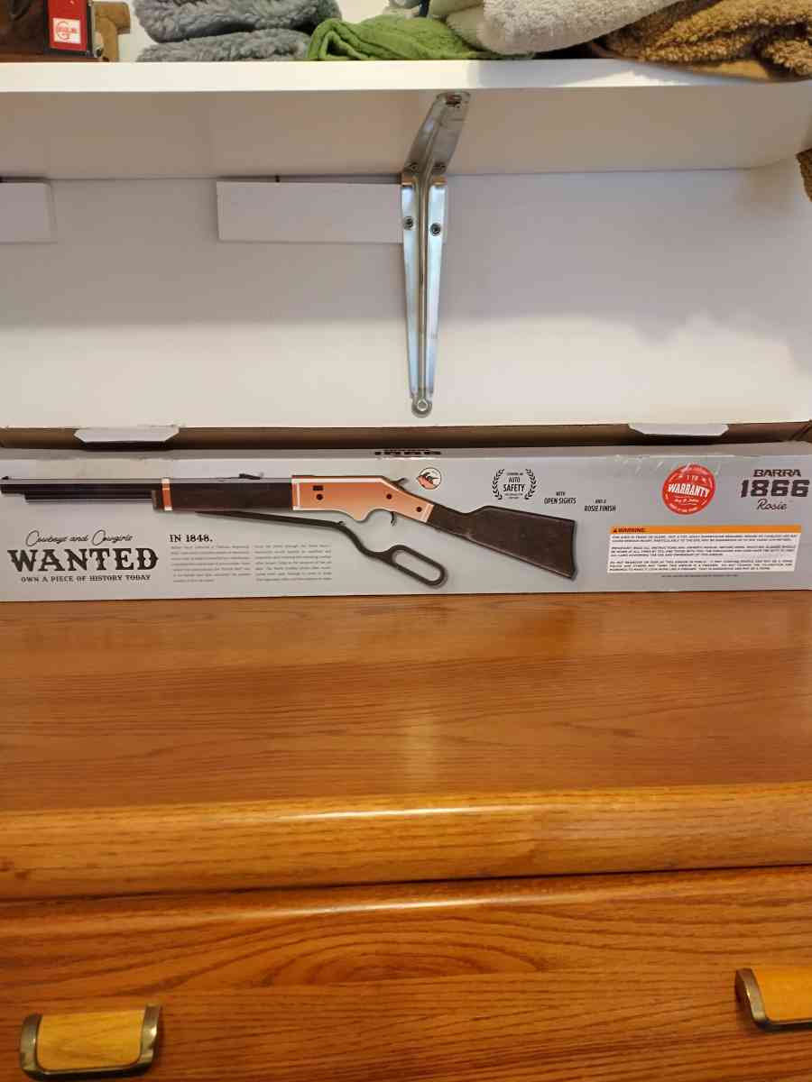 BB gun - Adelanto, California - FleaMarketBay