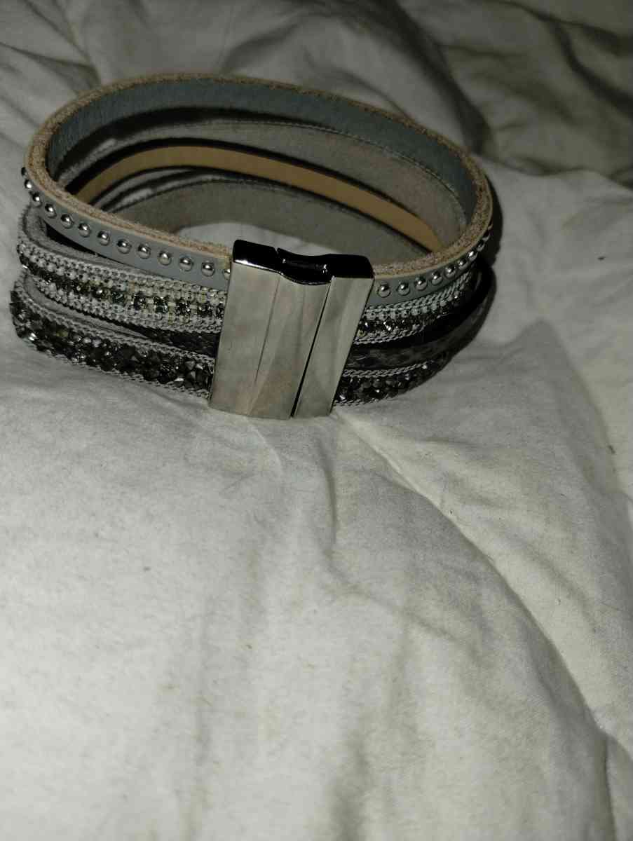 Leather wrap around bracelet with mini diamonds - Kansas City, Missouri - FleaMarketBay