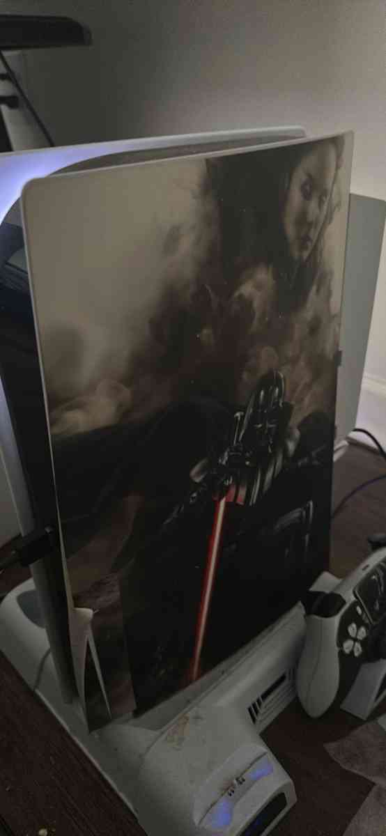 PS5 console - Greenville, South Carolina - FleaMarketBay