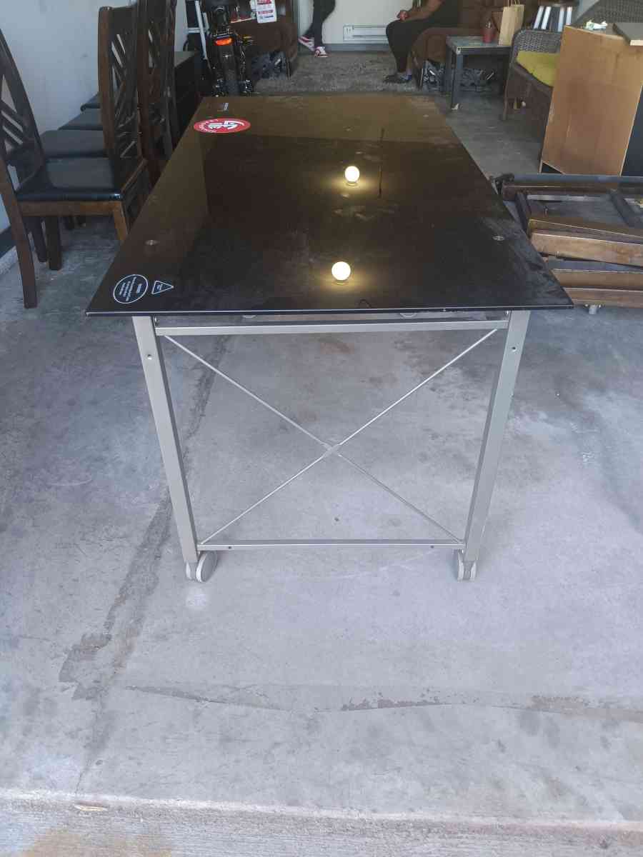 work table - Aurora, Colorado - FleaMarketBay