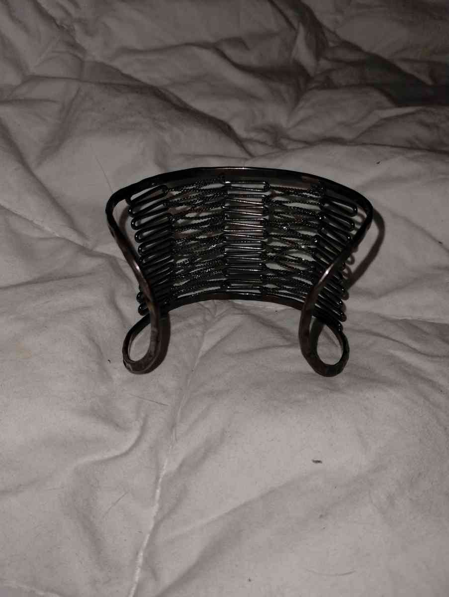 Beautiful cuff bracelet - Kansas City, Missouri - FleaMarketBay