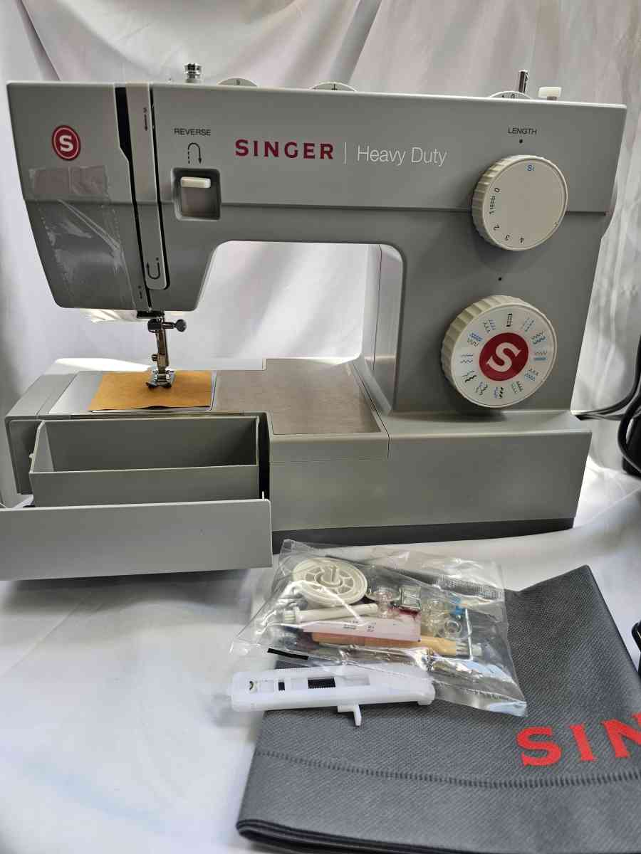 Swinger 4423 Heavy Duty Sewing Machine