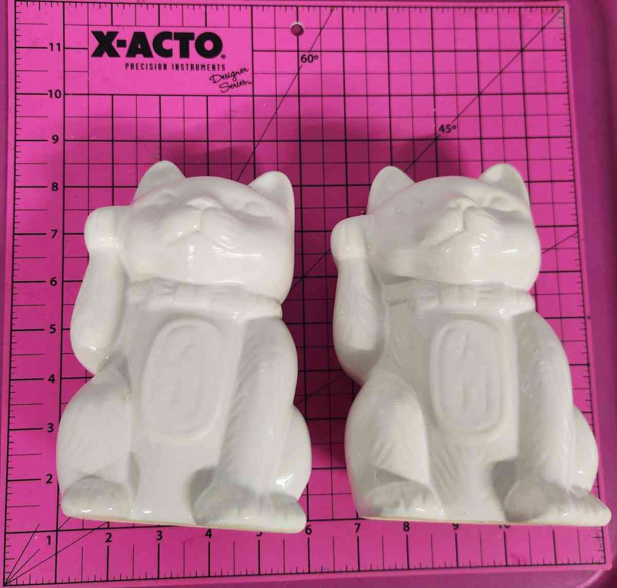 Two 14oz White Ceramic Japanese Maneki Neko Mugs