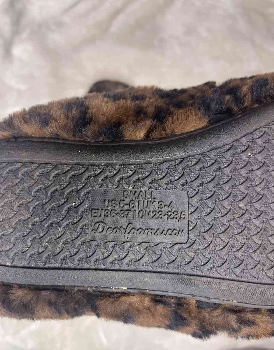 cheetah print slipper - Alton, Utah - FleaMarketBay