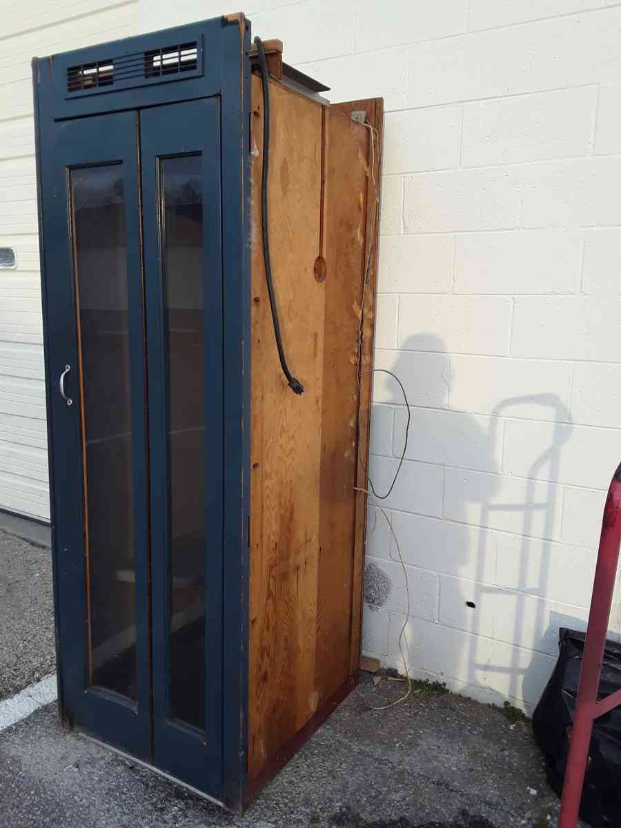 nice inside Bell Telephone booth with phone OEM like new