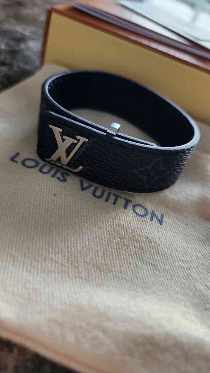 LV Slim Bracelet