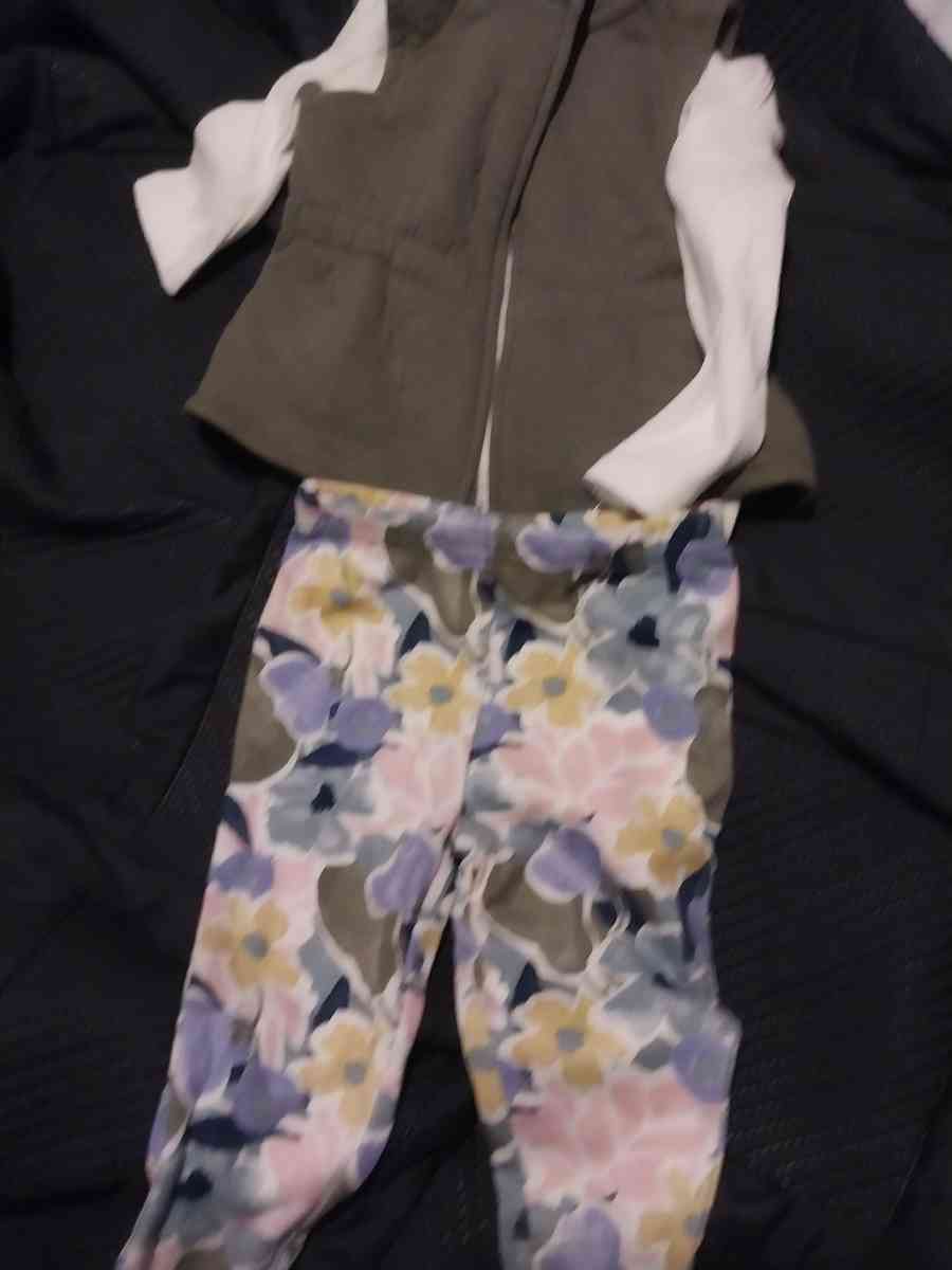 3 to 6 months girl outfit - Acworth, Georgia - FleaMarketBay