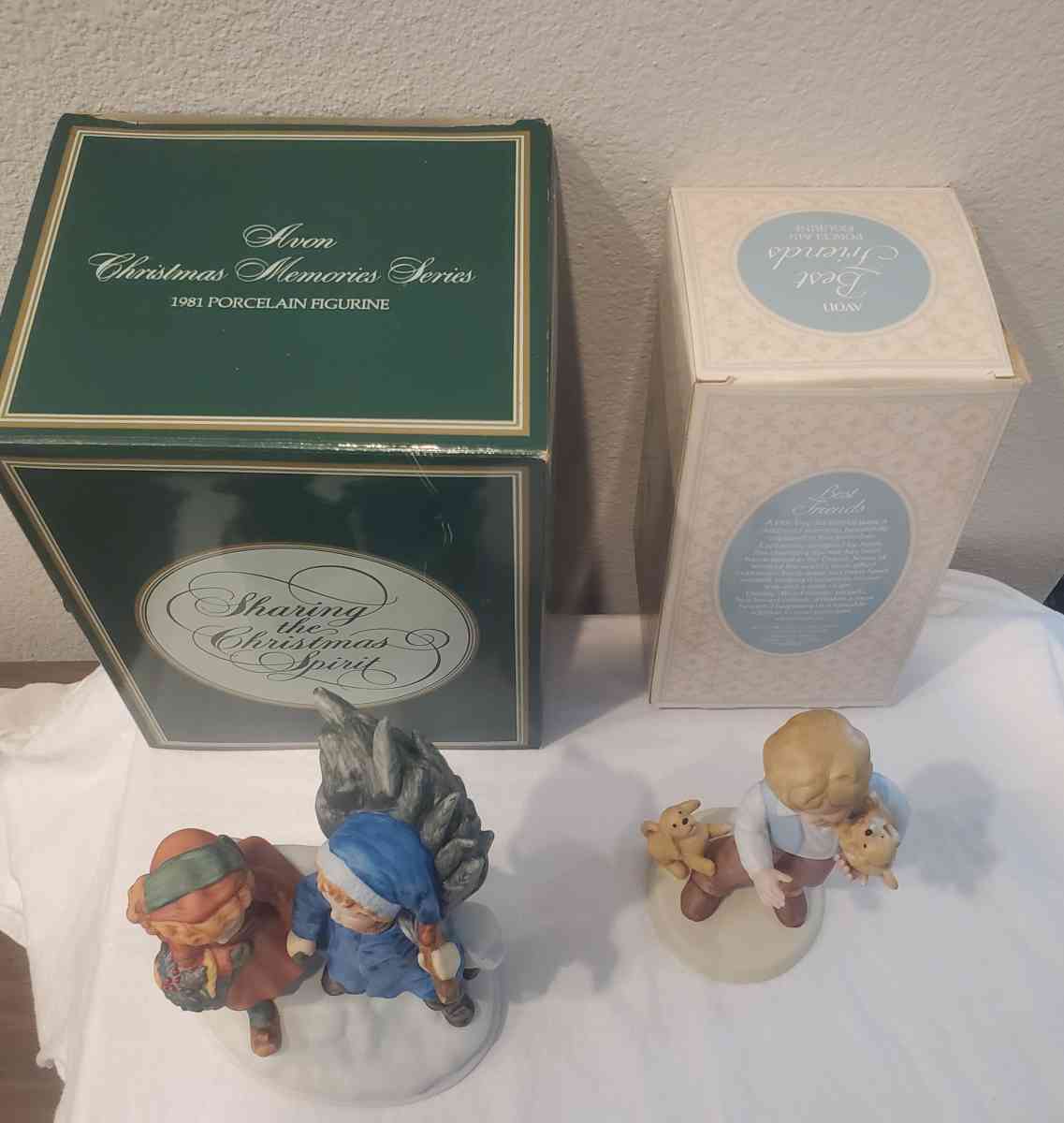 Avon Christmas Plate Sharing the Christmas Spirit 1981 First - Fort Worth, Texas - FleaMarketBay