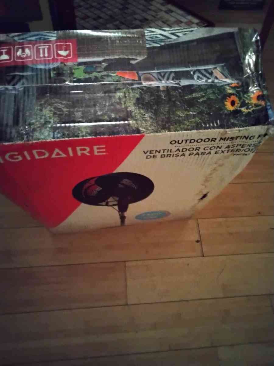 Frigidaire misting fan