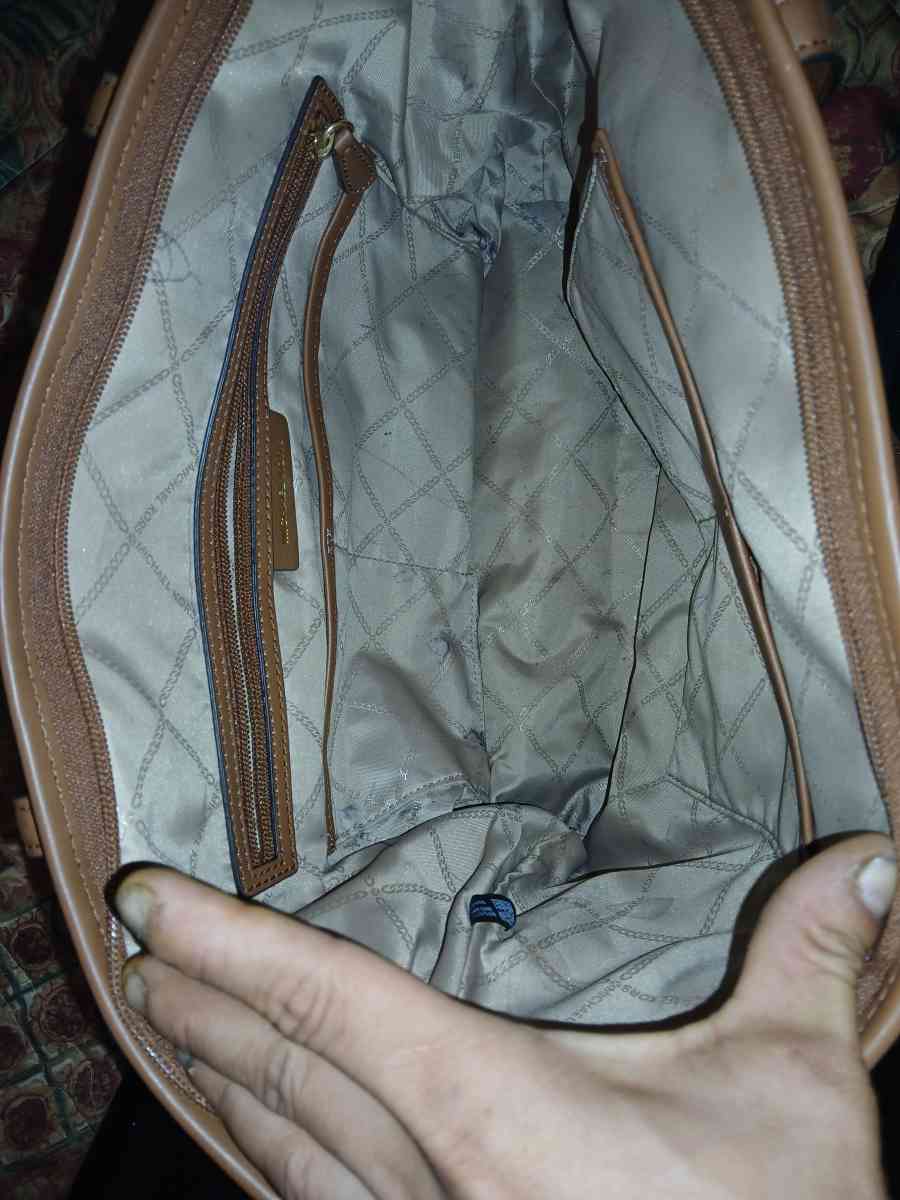 Micheal Kors leather handbag