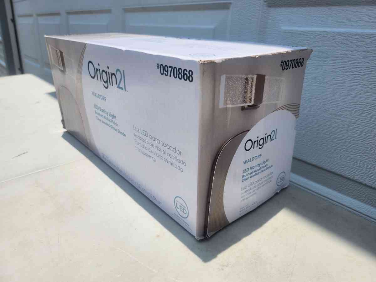 Origin21 Waldorf Vanity Light Bar BRAND NEW - Homosassa, Florida - FleaMarketBay